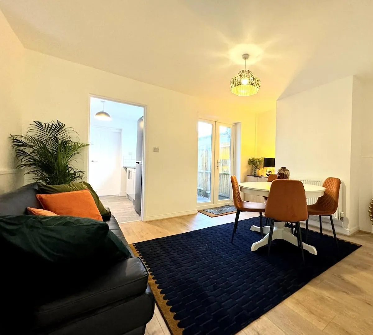 New Southampton Central House - Parking, 6 Beds, Sleeps 9 - City Centre L Cruise Terminal L Great For Contractors, Friends & Families