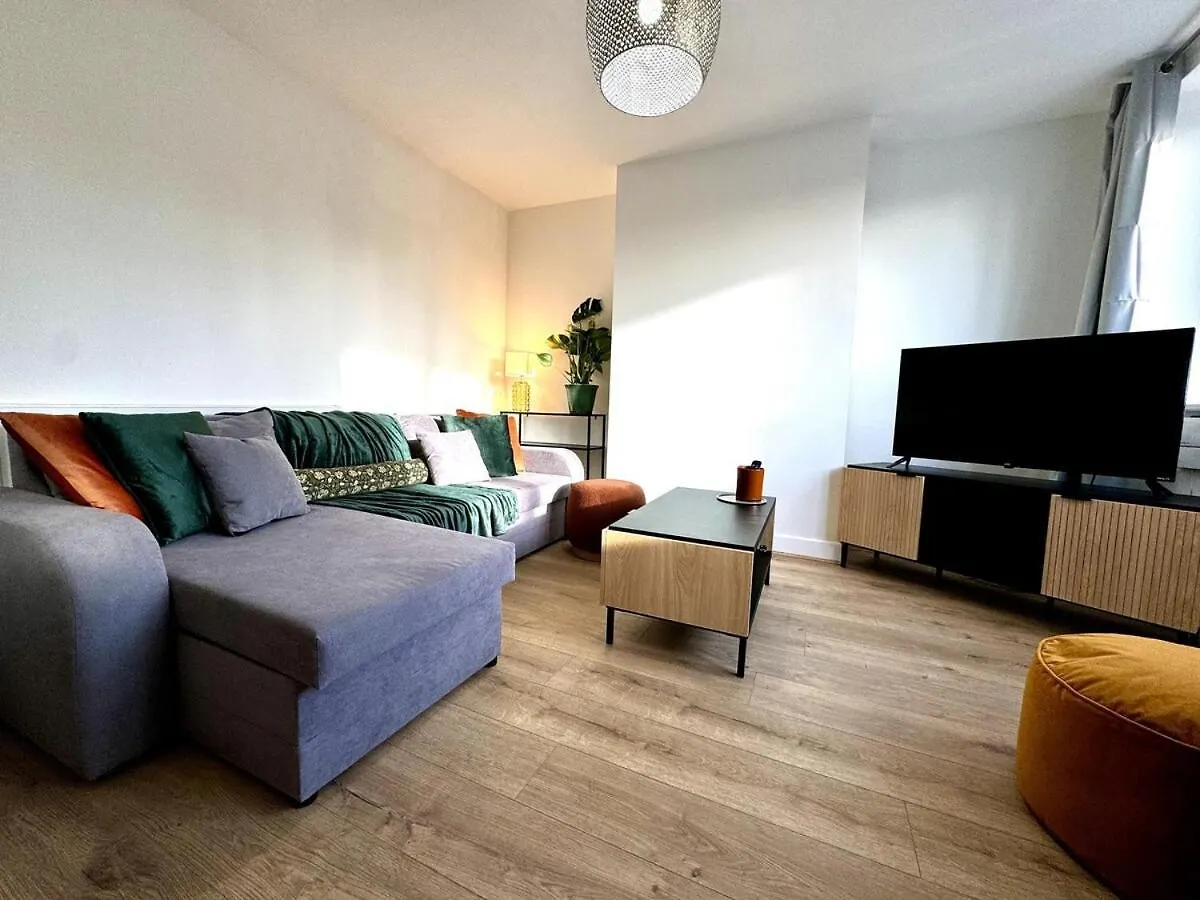 New Southampton Central House - Parking, 6 Beds, Sleeps 9 - City Centre L Cruise Terminal L Great For Contractors, Friends & Families