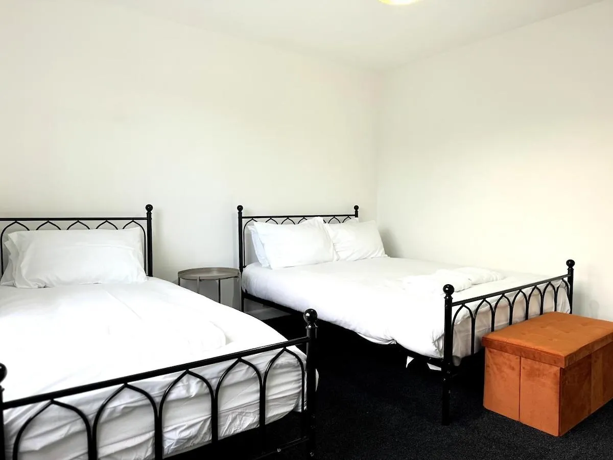 New Southampton Central House - Parking, 6 Beds, Sleeps 9 - City Centre L Cruise Terminal L Great For Contractors, Friends & Families